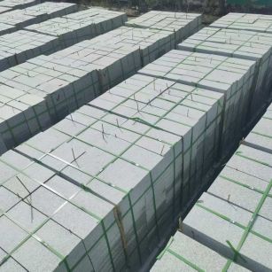 昌都 芝麻白1.8公分火烧300*600地铺，清仓大甩卖