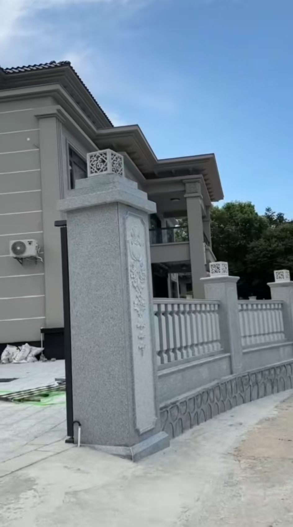 昌都 芝麻白别墅围墙栏杆，私人订制