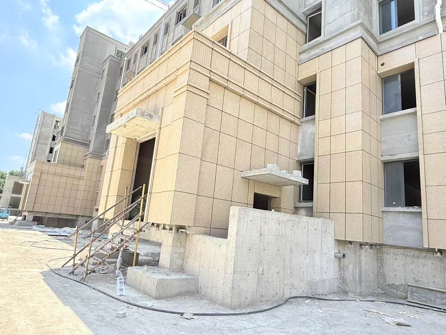 昌都 黄金麻干挂，工地实拍